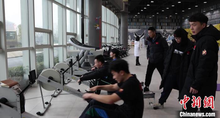 中国霹雳舞国家队春节封闭训练备战巴黎奥运会