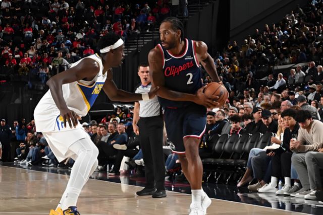 伦纳德准绝杀率队逆转步行者 最后1秒上演离谱剧