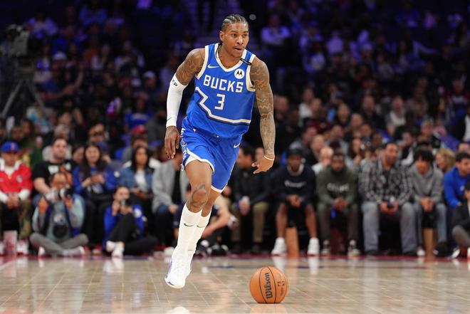 爵士四连败确定无缘季后赛 雄鹿双杀挑战仍存希