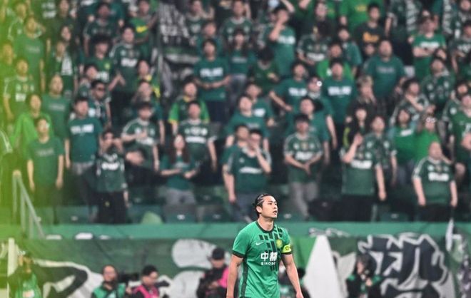 成都蓉城逆转国安领跑积分榜 申花不败积分转正