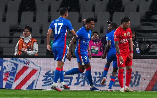 成都蓉城逆转国安领跑积分榜 申花不败积分转正