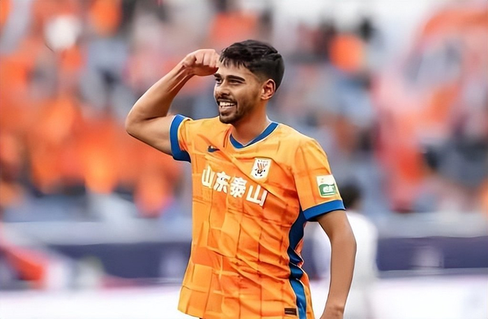 韩鹏接任鲁能主帅宿茂臻卸任 新帅施密特官宣四